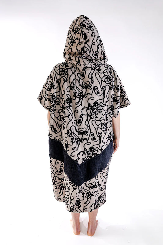All-In Beach Crew V Poncho Oneline