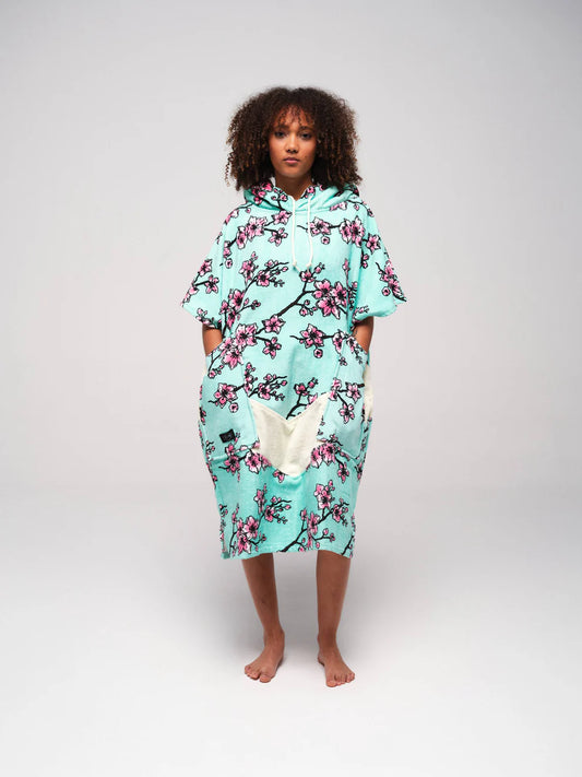 Beach Crew V Poncho Cherry Tree