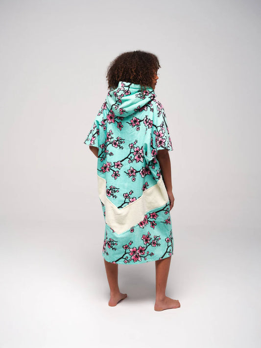 Beach Crew V Poncho Cherry Tree