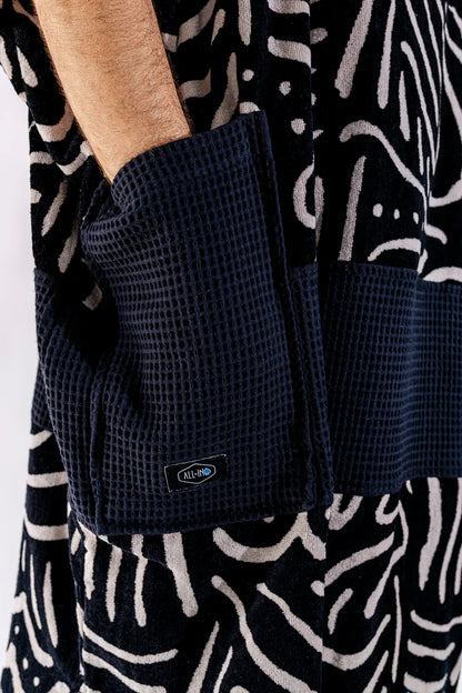 All-In Beach Crew V Poncho Matis Black