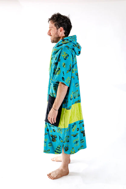 All-In Beach Crew V Poncho Rock